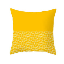 Charger l'image dans la galerie, Housse de coussin 45x45 cm - Triangles et Fond Jaune